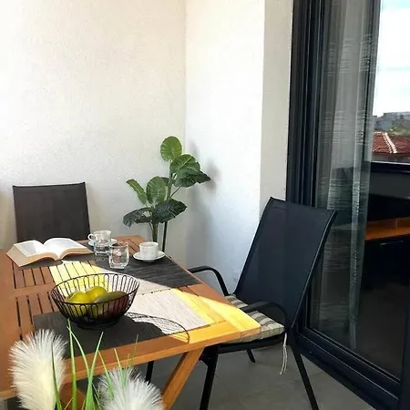 Art Apartment Monvidal Pula Exterior photo