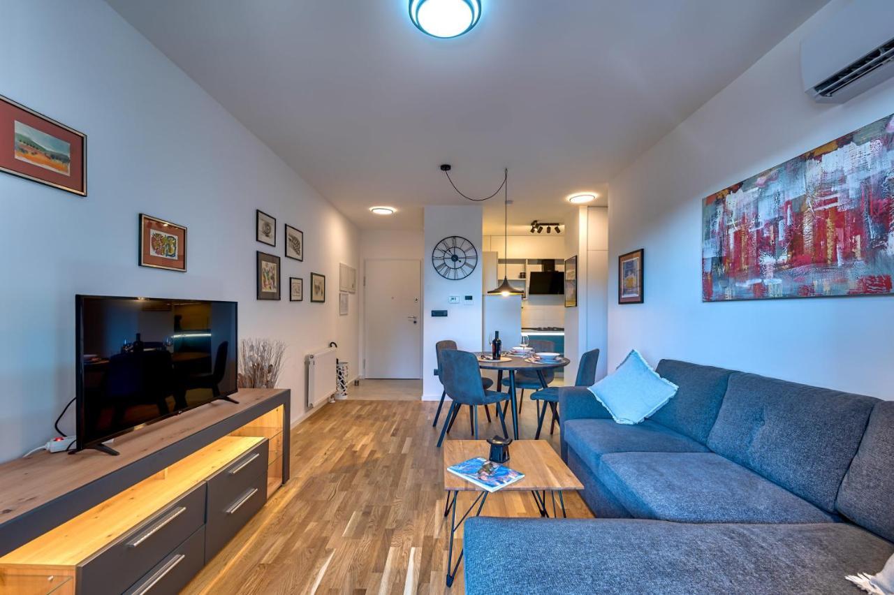 Apartment Art Monvidal